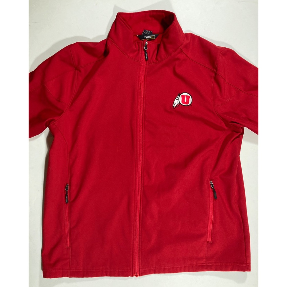 Utah Utes soft shell jacket with fleece lining.